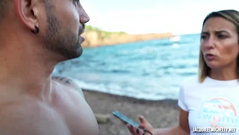 Mia and Chloe, crazy love of sex! - Jacquie et Michel TV