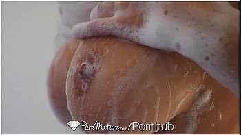 Julia Ann In Long Stroke Massage Fuck With Busty Milf