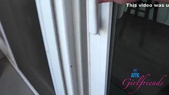 Came Over To The Pad And Gets Touched, Then An Epic Blowjob Pov With Fiona Sprouts And Fiona Peaches