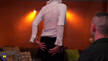 Busty Mature MILF Gigi Gets Her Pussy Eaten & Fucked