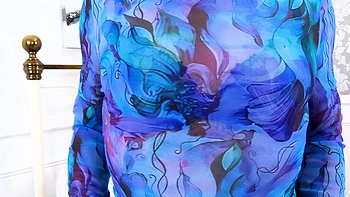 Spicy lady Suzanna Quest turns you on with her athletic body