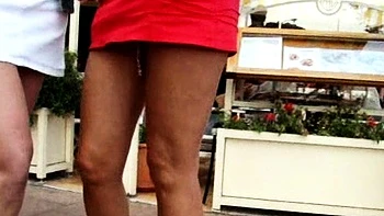 Cumshot amateur MILF suck and jerks dude in the bedroom