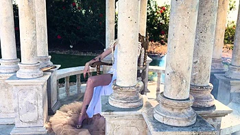 Goddess Kyaa Chimera Gets A Satisfying Foot Licking