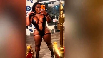 Ms London Flew'd Out