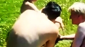 Dansk bermthed orgie med idioter