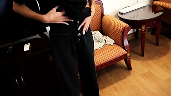 Short Haired Hottie Fucked Stranger For Fund