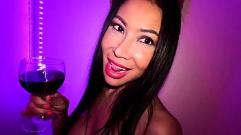 ManyVids-Secretly Fucked in a Nightclub ! I Finish Filled