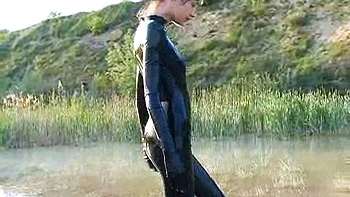 Amateur super hot brunette masturbating 3 mp4