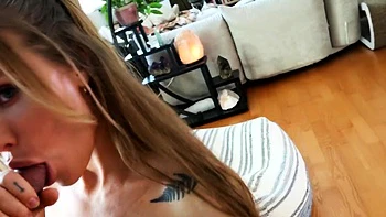 Brunette hardcore blowjob