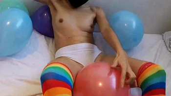 I Love Balloons - Amateur Teen Latina Solo Webcam Show
