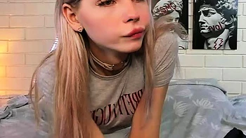 Amateur Teen with Huge Dildo Masturbating on Webcam