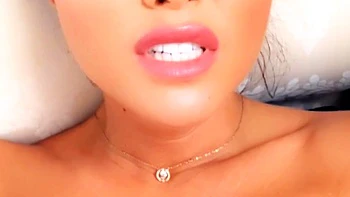 Blonde With Natural Big Boobs Loves Putting A Toy In Her