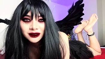 SnowPrincess aka snowpriness OnlyFans - Promise this is the