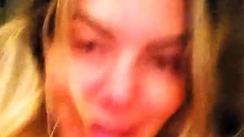 Webcam milf with breast milk live hardcore masturbate