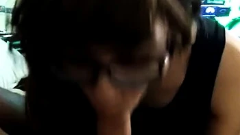 amateur blowjob cumshot finish in her mouth