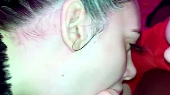 Amateur interracial threesome with double blowjob