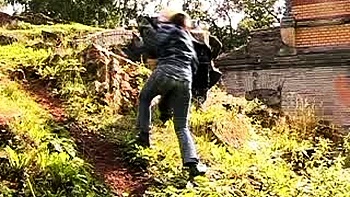 Hot FFM Outdoors Blowjob Threesome