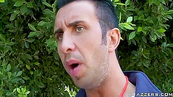 Bailey Brooks In Exxtra - Side Fuck