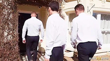 Watch Voluptuous Coco Baes Clip