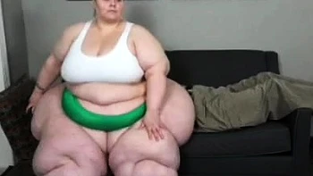 Ssbbw bobbi jo facesitting buttcrush smother