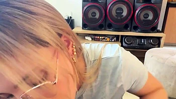 KIRA BLONDE  una cuñada con muchas ganas de leche