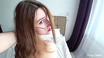 She Makes Her Stepbro Cum On Her Face