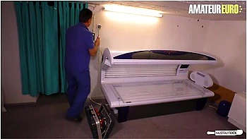 Big Ass Chubby Amateur Wife Cheats At Salon