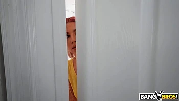 Luna is Horny For Stepdad