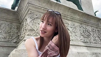 Chloe can't resist for long - Jacquie et Michel TV