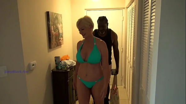 Seka’s Pool Pick Up