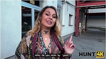 Hunter Ran Into A Sexy Chick In Public And Fucked Her In The Fortune-telling Salon - Vanessa Leone And Steve Q