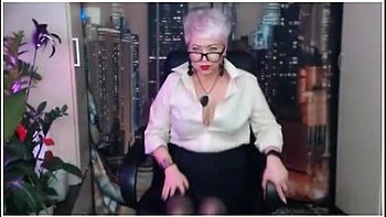 A Mature Webcam Slutty And Her Hot Private Show