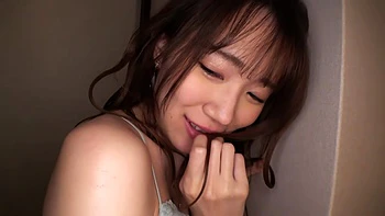 0010370_美女 かわいい グラインド騎乗位などが含まれている