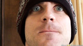 Beauty with silicone tits Eva Angelina rammed in the missionary pose