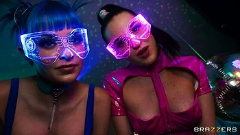 Jewelz Blu and Aubree Valentine are enjoying dick-riding so much