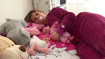 Skinny and young hottie Randy Ayn is enjoying jumping on a dick