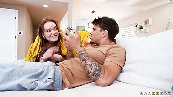 Watch outstanding Chloe Foxxe and Elly Clutch's dirt