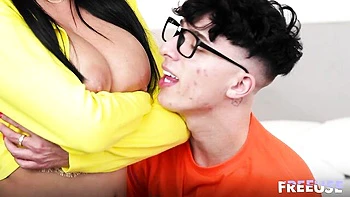 Innocent Anissa's side fuck smut