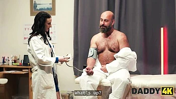 Neeo's hot brunette smut by Daddy4k