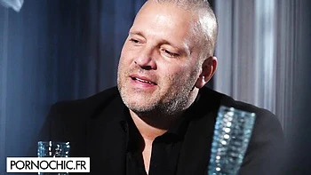 Cover-girl Stella Sedona - small tits sex - PORNOCHIC