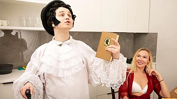 Blonde porn with explosive Michele Nolimi from Mature 4k