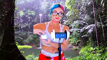 Hot amateur webcam teen masturbates for their fans