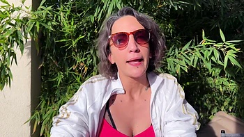 Amandine Pellissard, Chat-Bite and Charles Vassal: from TV to sex! - Jacquie et Michel TV