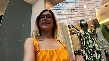 Megan Wetting Jeans In The Shopping Mall