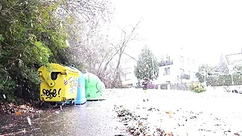 Gorgeous angel in a leather jacket Mini Mitzi X is pissing outdoors