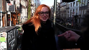 Malicia, 24 years old, cam-girl with various talents... - Jacquie et Michel TV