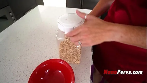 Come to step nana, don't run away