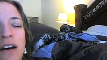 Solo Cam Girl Pleasures Herself