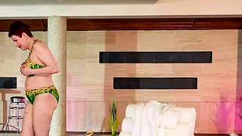 Busty MILF Lisa Pinelli in an Intimate Solo Scene