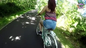 Smoking And Sucking In The Woods - Daisy Dabs